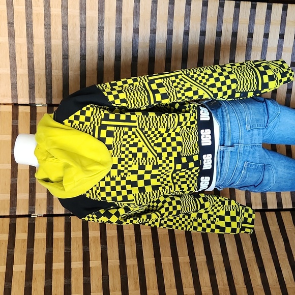 NWT!! Ugg fleece hoodie - Picture 2 of 6